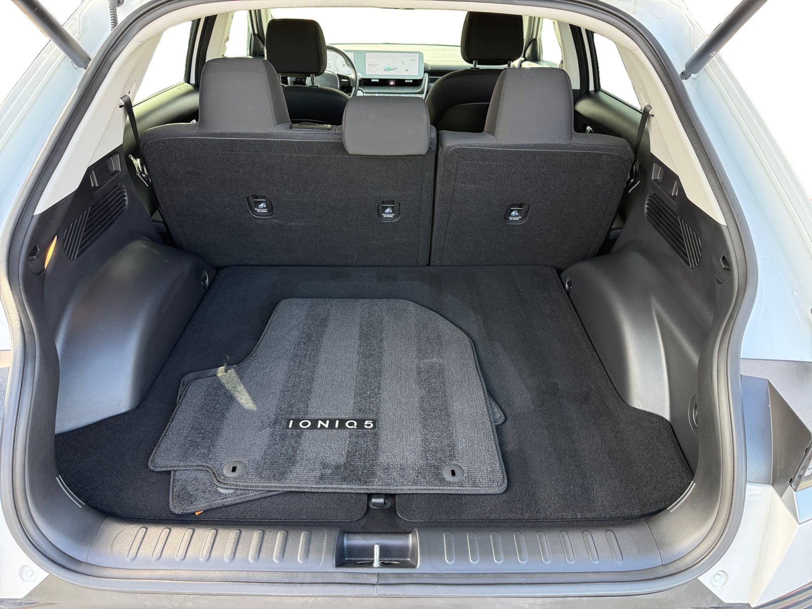 Used 2024 Hyundai Ioniq 5 SEL RWD image 17