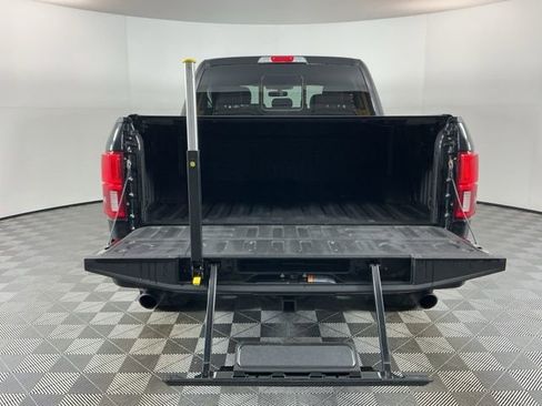 Used 2018 Ford F150 Lariat w/ Equipment Group 502A Luxury AWD/4WD image 8