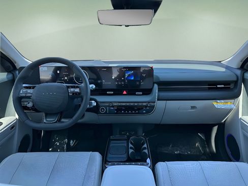 New 2025 Hyundai Ioniq 5 Limited image 11
