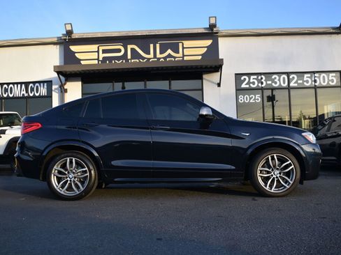 Used 2018 BMW X4 M40i image 12