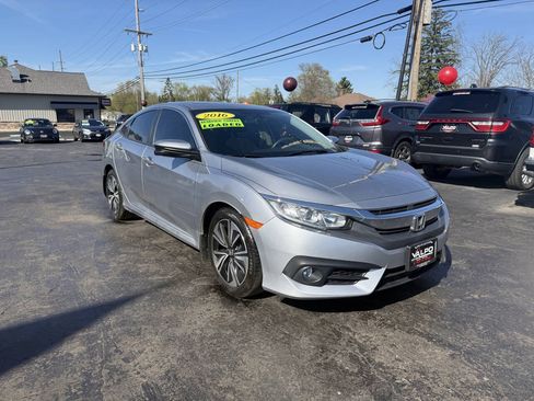 Used 2016 Honda Civic EX-T image 2
