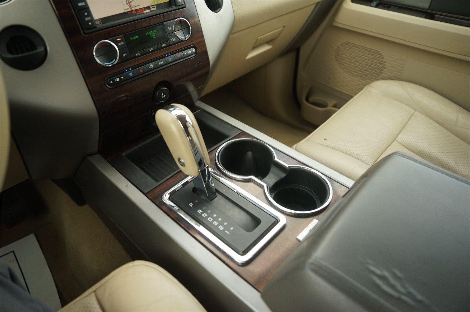 Used 2013 Ford Expedition XLT RWD image 29