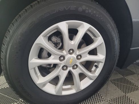 Used 2020 Chevrolet Equinox LT w/ LPO, Floor Liner Package image 31