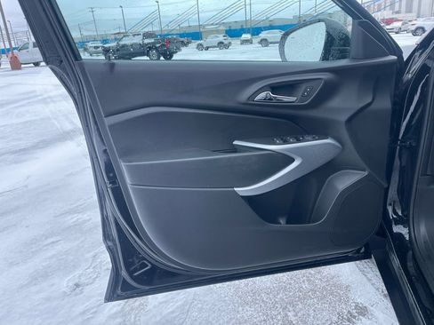 Used 2025 Chevrolet Trax RS w/ Driver Confidence Package image 18