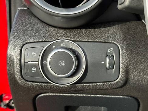 Used 2024 Alfa Romeo Giulia Quadrifoglio w/ Active Assist Plus Package image 22