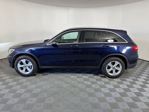 Used 2018 Mercedes-Benz GLC 300 image 2