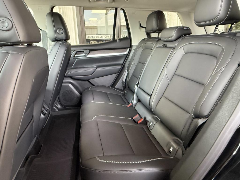 New 2026 GMC Terrain Denali w/ LPO, Floor Liner Package AWD/4WD image 4