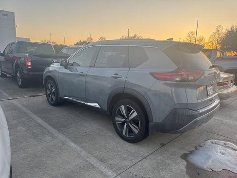 Certified 2023 Nissan Rogue SL w/ SL Premium Package image 3