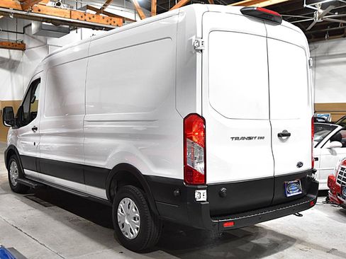 Used 2020 Ford Transit 250 Medium Roof w/ Load Area Protection Package RWD image 8