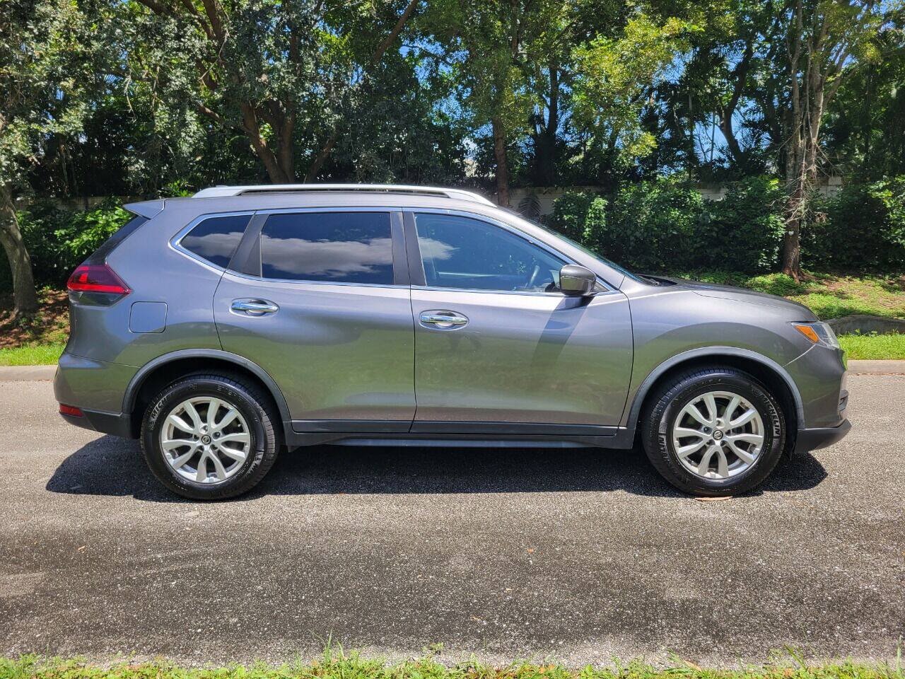 Used 2019 Nissan Rogue SV FWD image 8