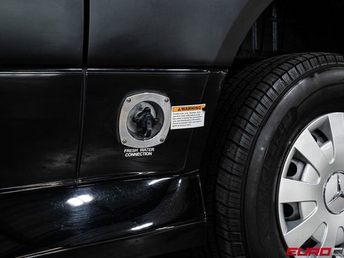 Used 2022 Mercedes-Benz Sprinter 2500 image 16