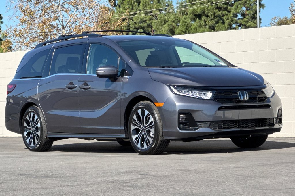 New 2027 Honda Odyssey Elite image 2