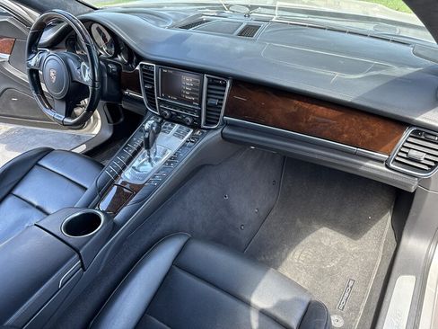 Used 2010 Porsche Panamera Turbo AWD/4WD image 33