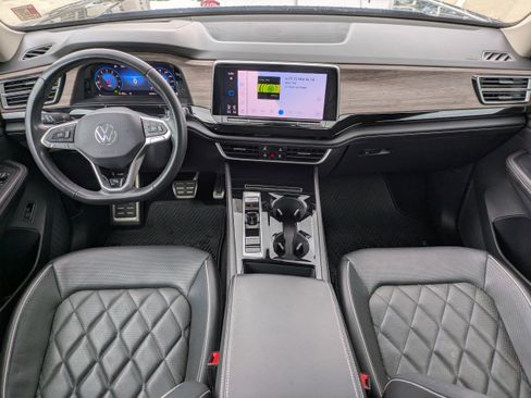 Certified 2024 Volkswagen Atlas SEL Premium R-Line image 17