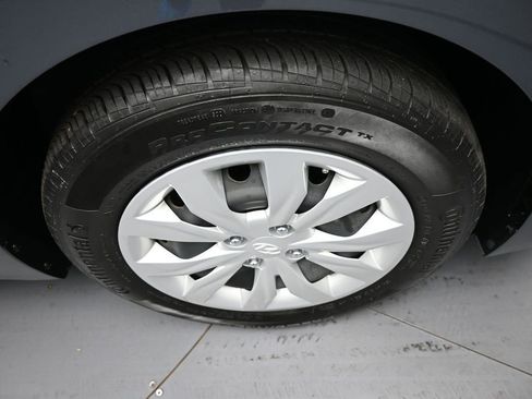 Used 2019 Hyundai Accent SE FWD image 13