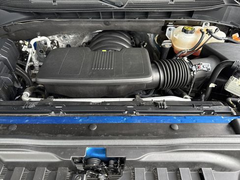 Used 2022 Chevrolet Silverado 1500 ZR2 w/ Technology Package AWD/4WD image 33