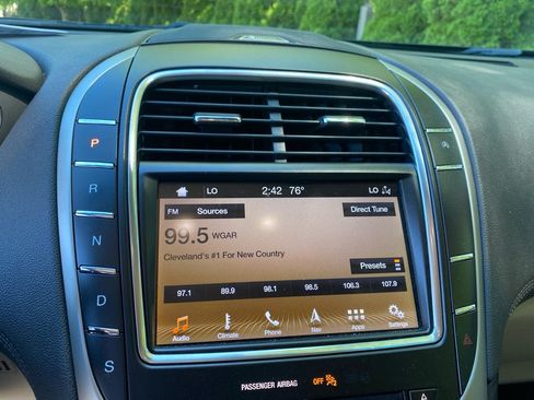 Used 2019 Lincoln Nautilus Reserve AWD/4WD image 14