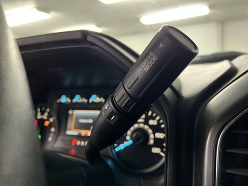 Used 2019 Ford F150 XLT w/ Equipment Group 302A Luxury AWD/4WD image 16