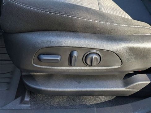 New 2025 Chevrolet Blazer LT image 11