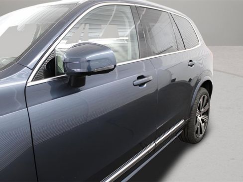 New 2025 Volvo XC90 B6 Plus w/ Protection Package Premier image 12