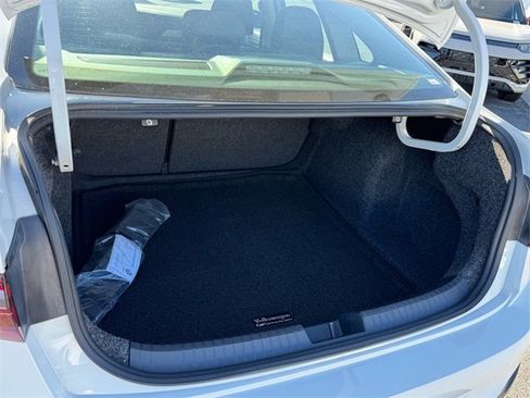 Certified 2022 Volkswagen Jetta S image 13