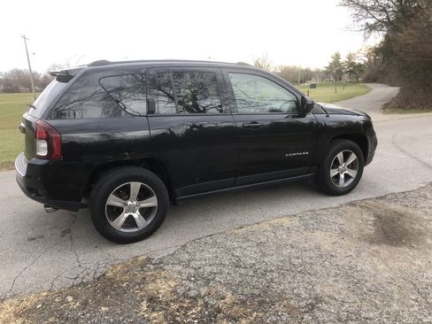 Used 2016 Jeep Compass High Altitude image 17