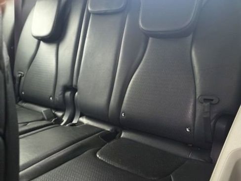 Used 2022 Kia Carnival SX Prestige FWD image 11
