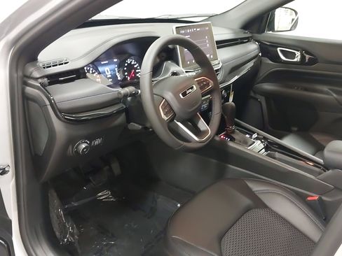 New 2026 Jeep Compass Latitude w/ Quick Order Package 29K image 17