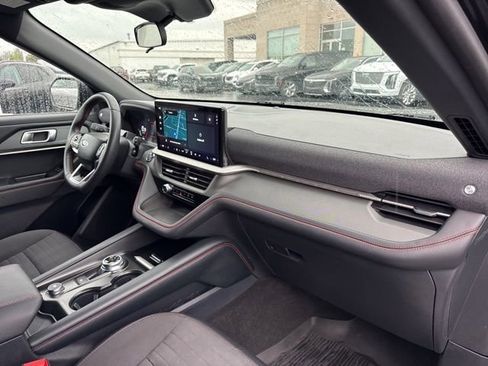 Used 2025 Ford Explorer ST-Line AWD/4WD image 28