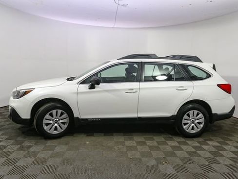 Used 2019 Subaru Outback 2.5i AWD/4WD image 6