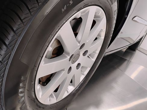 Used 2016 Chrysler Town & Country Touring image 61