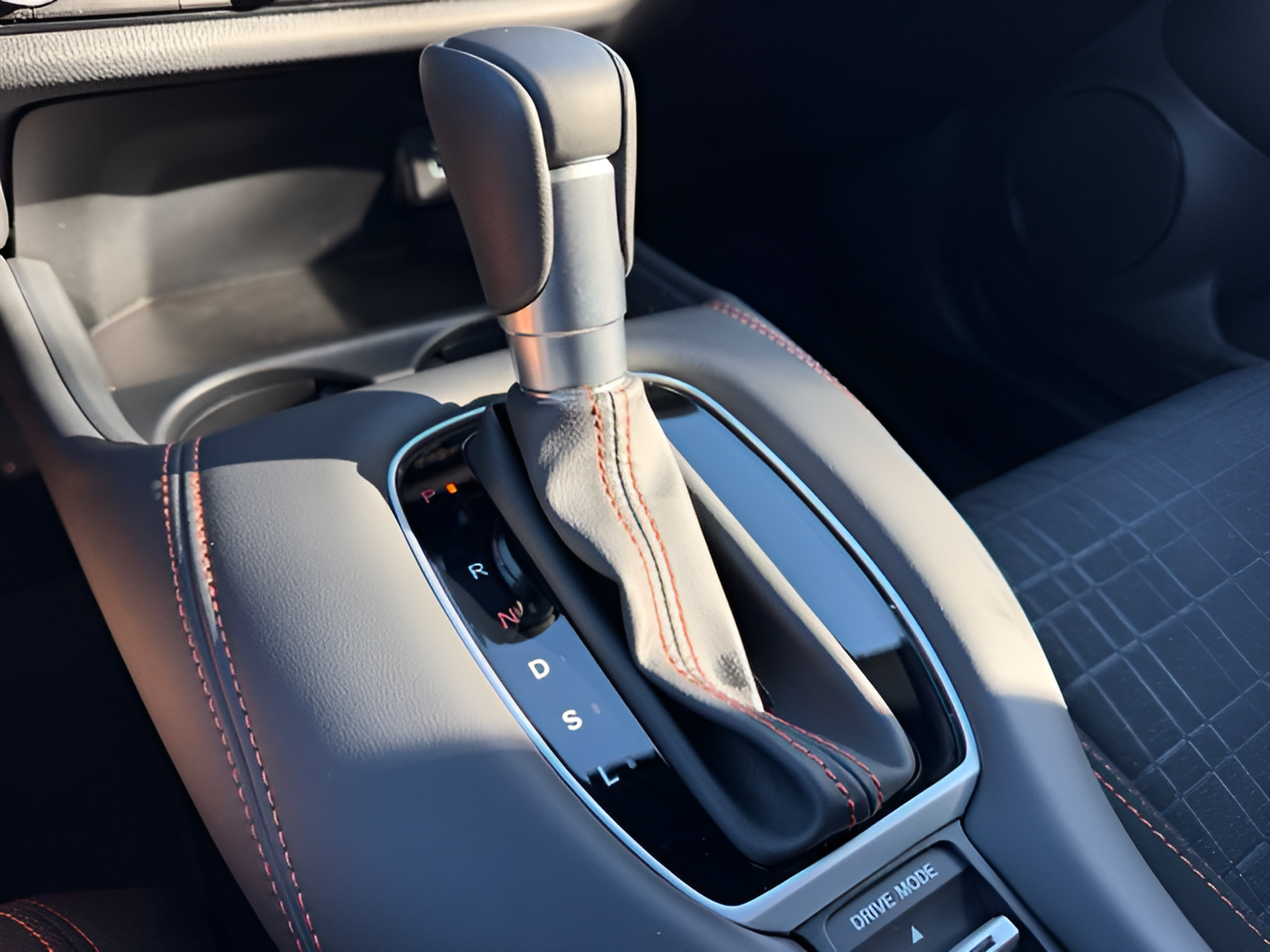 Certified 2025 Honda HR-V Sport image 19