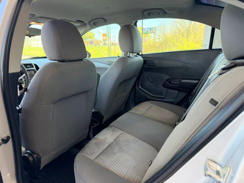 Used 2018 Chevrolet Sonic LS FWD image 19