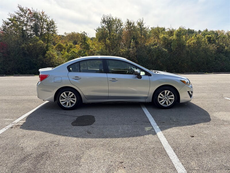 Used 2016 Subaru Impreza 2.0i Premium AWD/4WD image 6