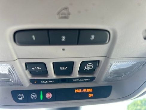 Used 2019 Buick LaCrosse Essence w/ Sun and Shade Package AWD/4WD image 30