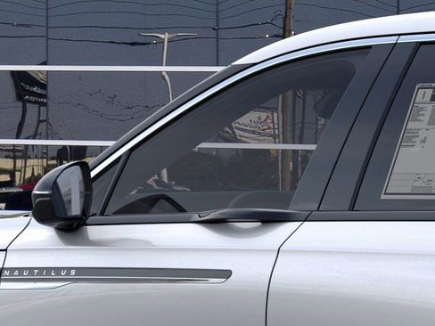 New 2026 Lincoln Nautilus Premier image 20