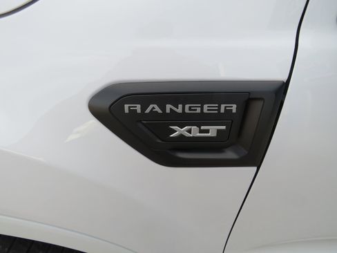 Used 2023 Ford Ranger XLT w/ FX4 Off-Road Package image 3