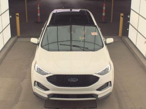 Used 2024 Ford Edge ST-Line AWD/4WD image 2