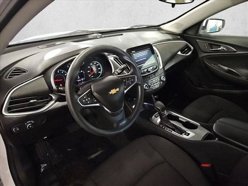 Used 2024 Chevrolet Malibu LT FWD image 10
