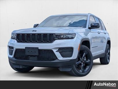 Used 2024 Jeep Grand Cherokee Altitude
