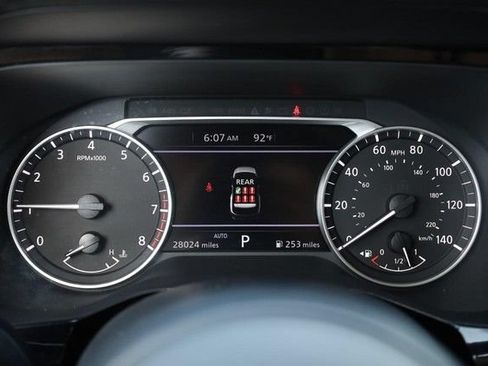 Certified 2025 Nissan Pathfinder SV AWD/4WD image 12