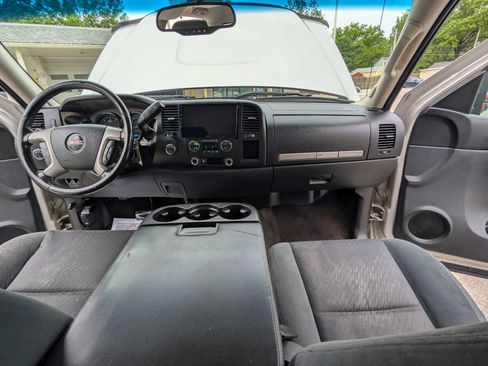 Used 2009 GMC Sierra 2500 W/T AWD/4WD image 14