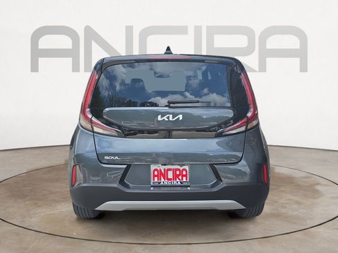 Certified 2025 Kia Soul LX w/ LX Technology Package FWD image 7