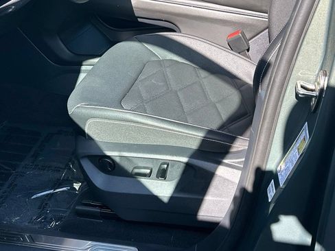Certified 2026 Volkswagen Atlas SE w/ Panoramic Sunroof Package FWD image 16