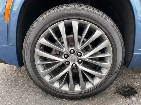 Certified 2025 Buick Enclave Avenir w/ LPO, Floor Liner Package FWD image 22