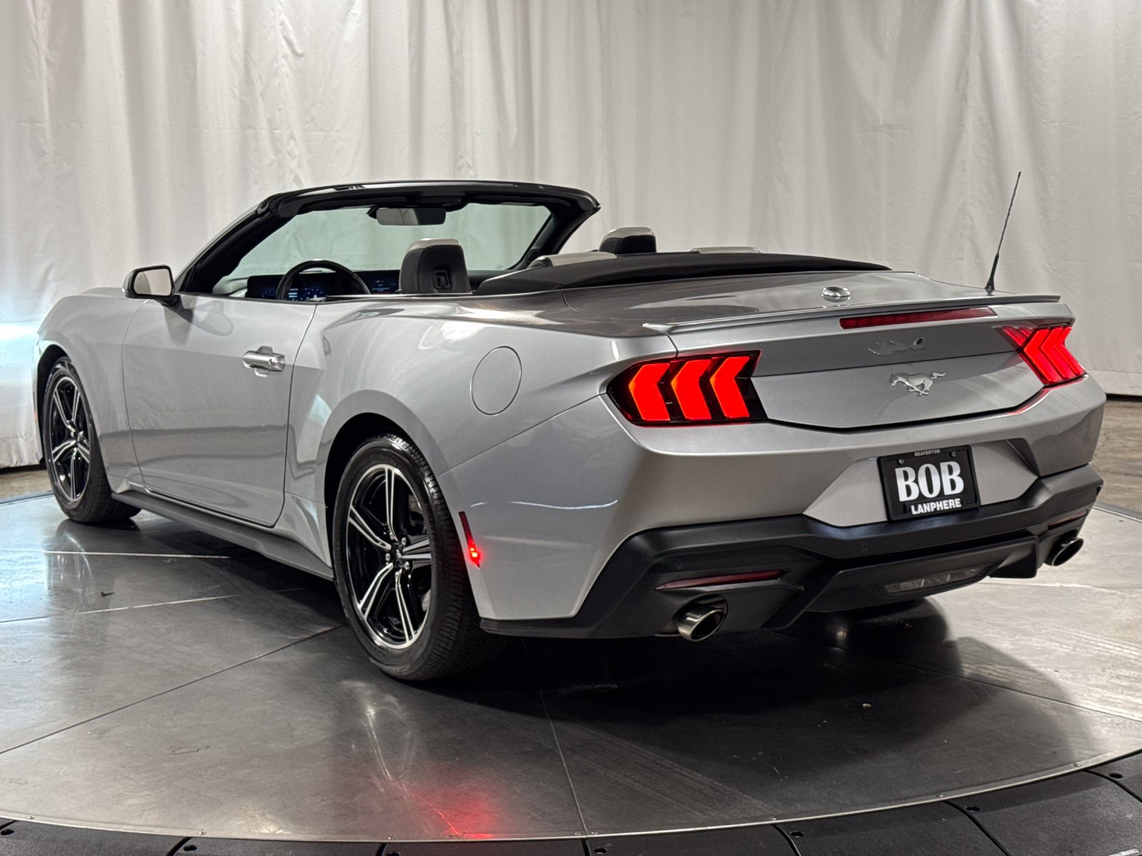 Used 2024 Ford Mustang Premium RWD image 9