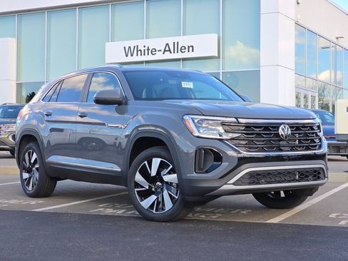 New 2026 Volkswagen Atlas Cross Sport SEL AWD/4WD image 2