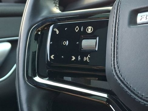 Used 2025 Land Rover Range Rover Velar Dynamic SE AWD/4WD image 21