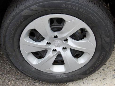 Certified 2020 Toyota RAV4 LE w/ All Weather Liner Package image 34