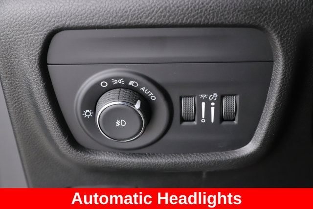 Used 2025 Jeep Grand Cherokee L Limited AWD/4WD image 20
